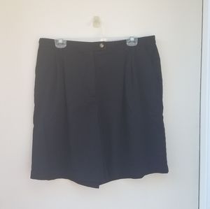 Karen scott sport size 18 Shorts